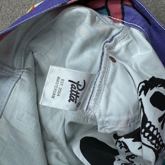 Patta Men's Pants Size 32 x 30 Multicolor Denim Straight Magazine AOP Graphic - Picture 8 of 11